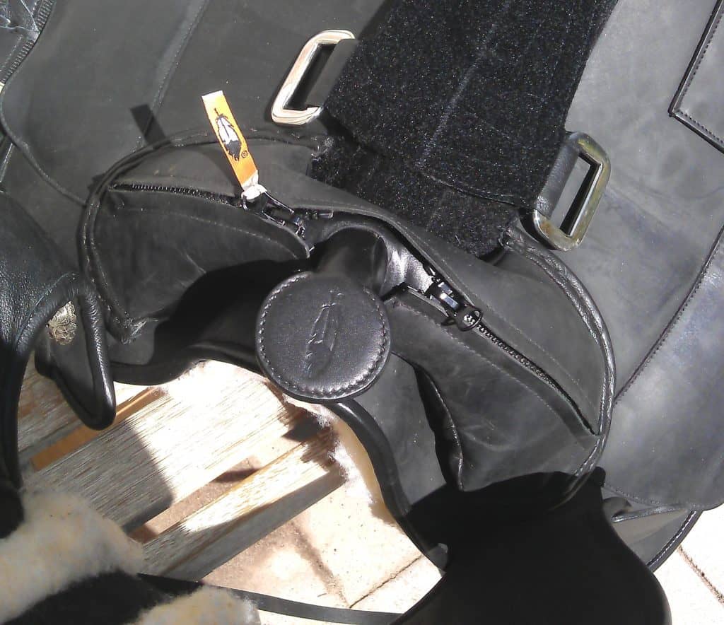 Decorative Saddle Horn Barefoot Treeless Saddles and Other Riding Gear